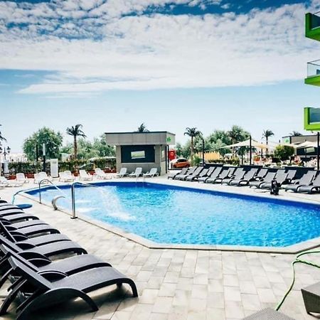 Michael By The Sea - Alezzi Beach Resort Нэводари Экстерьер фото